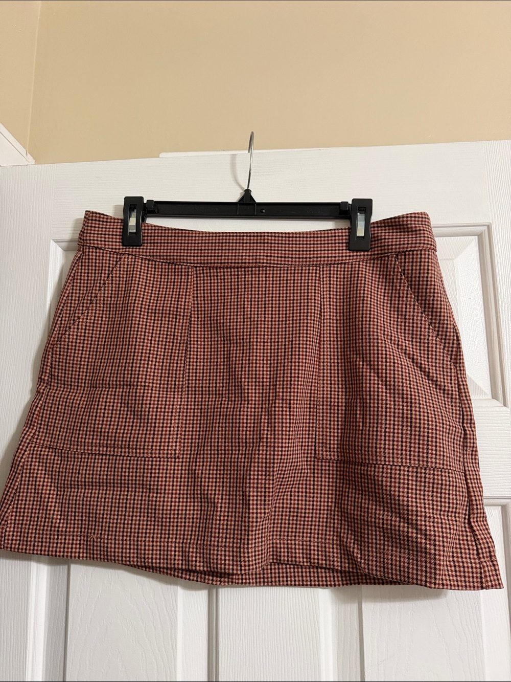 NWT Women's A New Day Red and Brown Plaid Print Zip Up Mini Skirt Size Medium